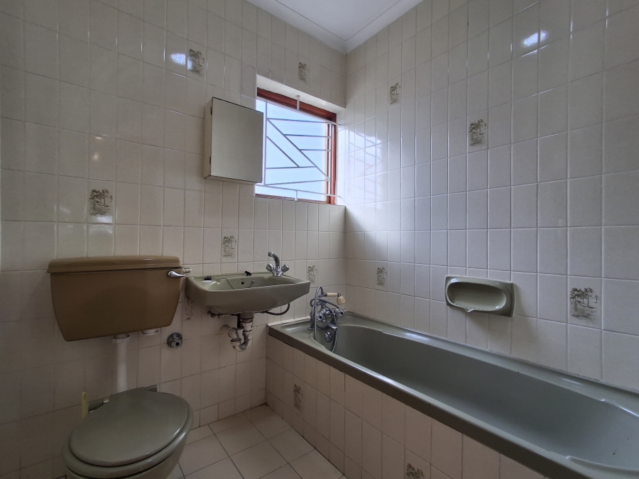 3 Bedroom Property for Sale in Pelican Park Western Cape